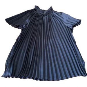 Ann Taylor Navy Silky Blouse | Accordion Pleat Short Sleeve | NWT | XXS Fits M/L
